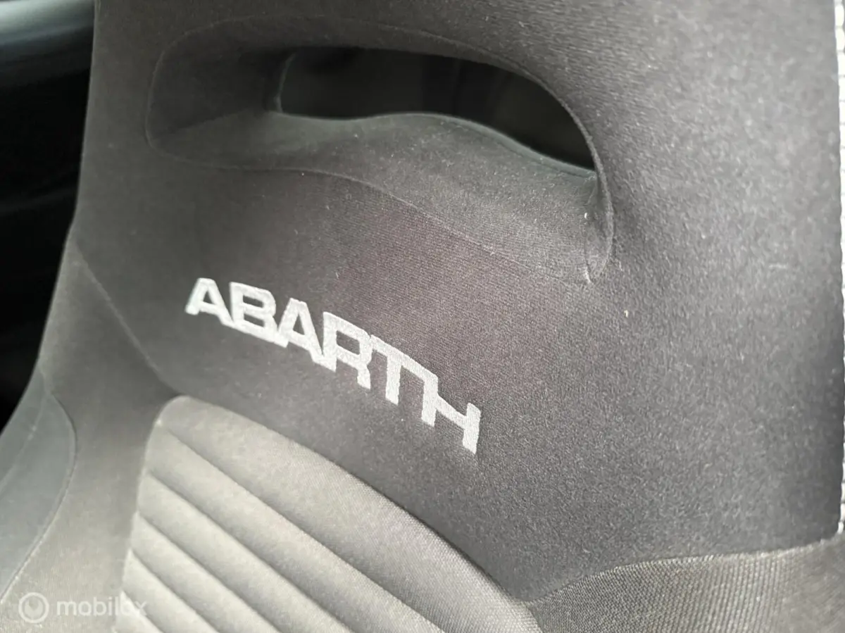595C Fiat Abarth Competizione 595C|Abarth body kit|Sabelt| Alcantara|