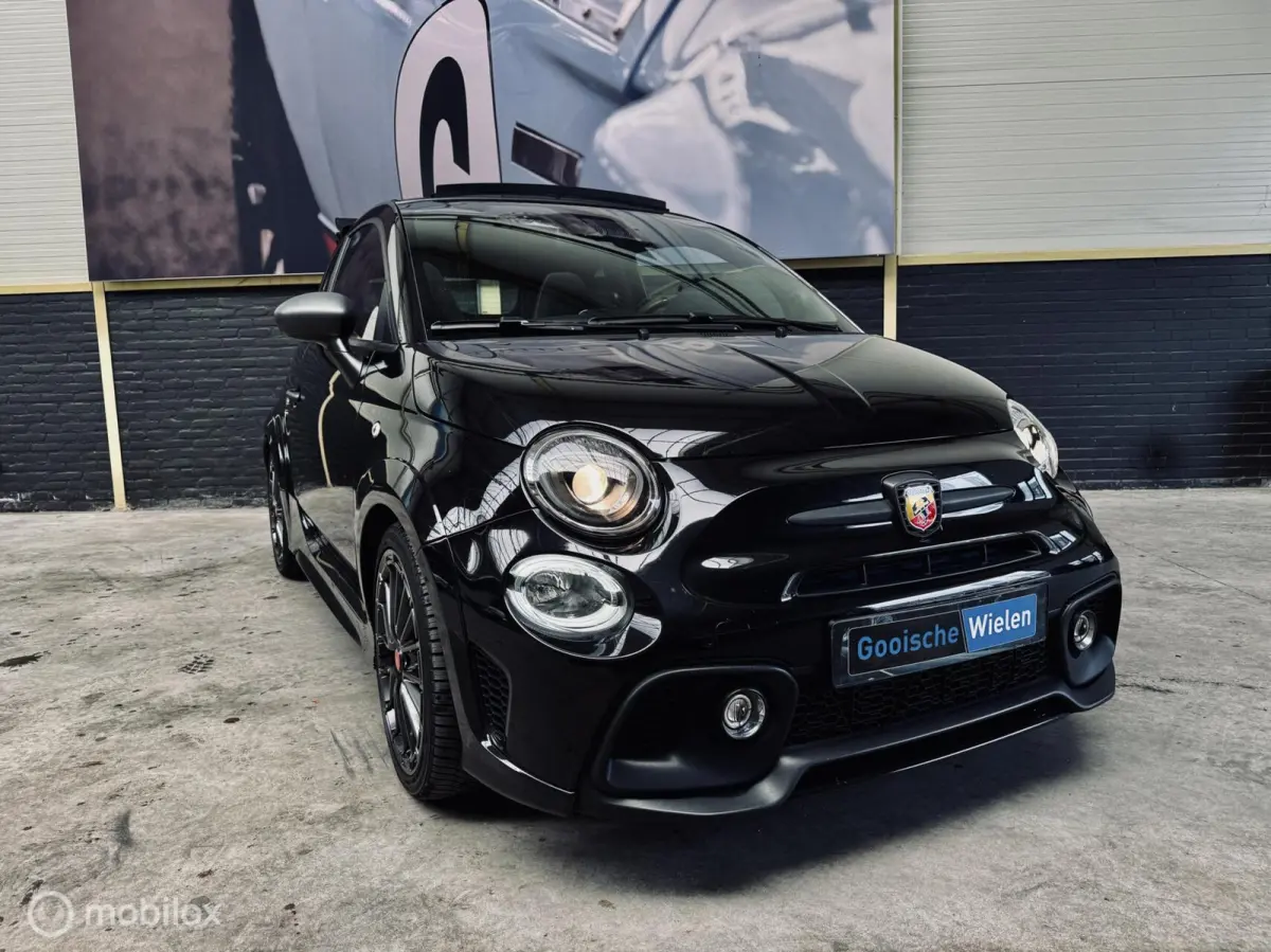 595C Fiat Abarth Competizione 595C|Abarth body kit|Sabelt| Alcantara|