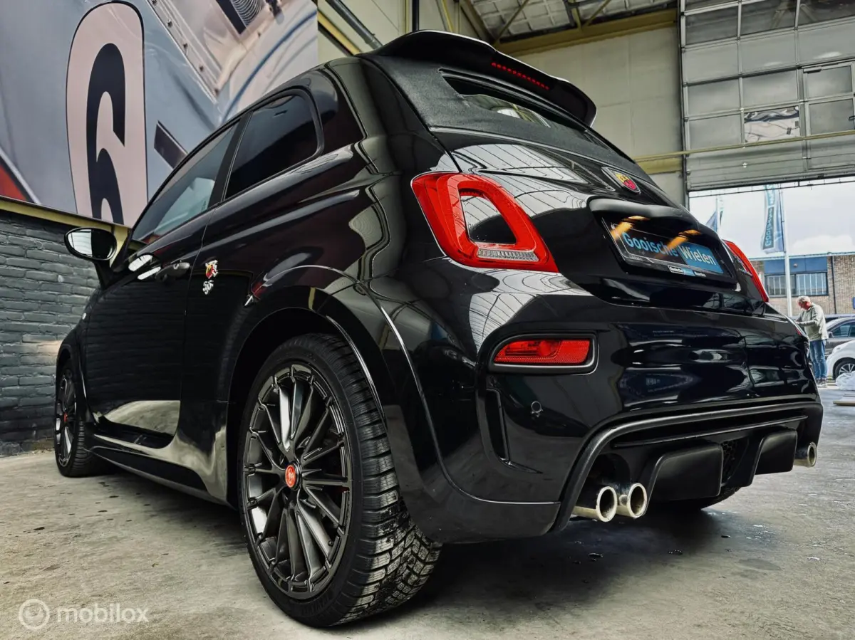 595C Fiat Abarth Competizione 595C|Abarth body kit|Sabelt| Alcantara|