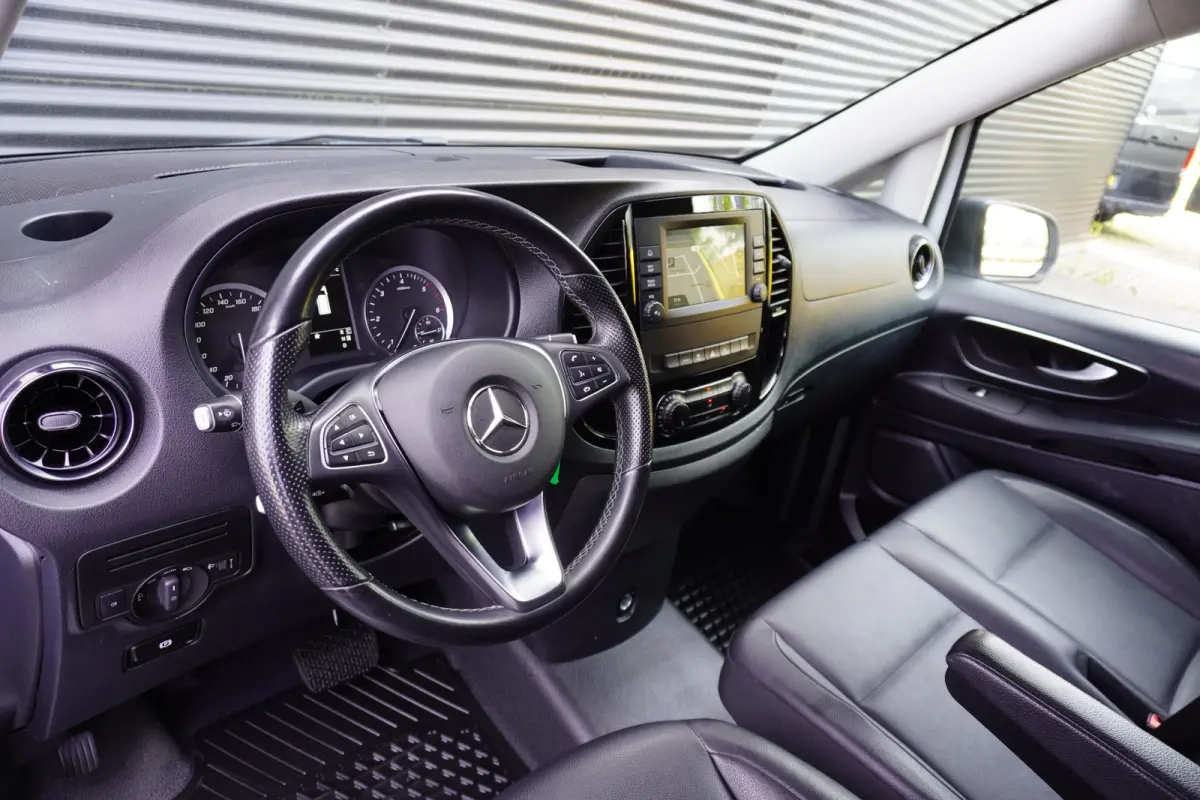 114 CDI 136pk Automaat Lang L2 Trekhaak Apple Carplay Camera Navi Stoelverwarming ACC Cruise control