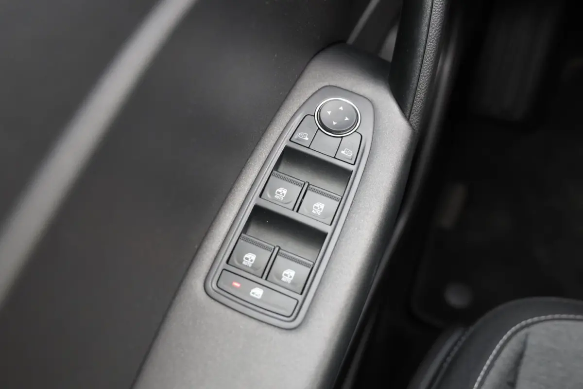 1.0 TCe 90 Business Zen|Navi|Apple carplay/android auto|Cruise control|