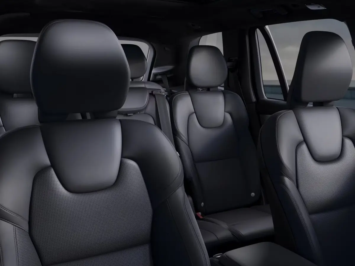 2.0 T8 Plug-in hybrid AWD Ultra Black Ed. Exec. | 10A Schucko - Mennekes 7 meter laadkabel  | 2 stoelen op derde rij | Bowers & Wilkins audiosysteem