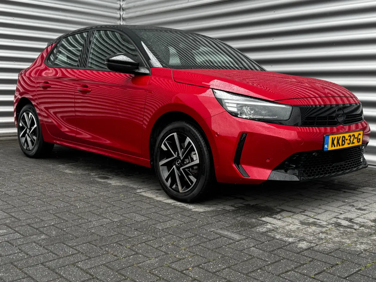 1.2 TURBO HYBRID 100PK GS AUTOMAAT / NAVI / LEDER / AIRCO / LED / PDC / 16" LMV / CAMERA / 1E EIGENAAR / NIEUWSTAAT !!