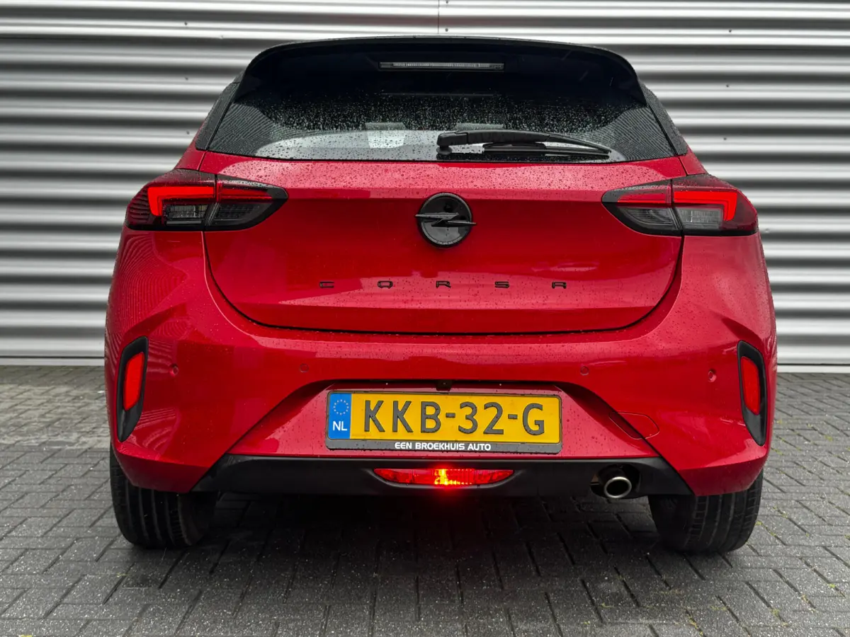1.2 TURBO HYBRID 100PK GS AUTOMAAT / NAVI / LEDER / AIRCO / LED / PDC / 16" LMV / CAMERA / 1E EIGENAAR / NIEUWSTAAT !!