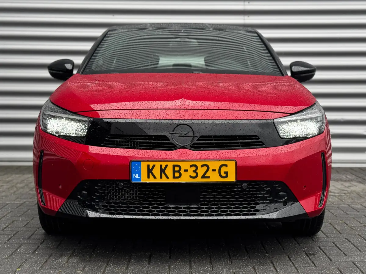 1.2 TURBO HYBRID 100PK GS AUTOMAAT / NAVI / LEDER / AIRCO / LED / PDC / 16" LMV / CAMERA / 1E EIGENAAR / NIEUWSTAAT !!