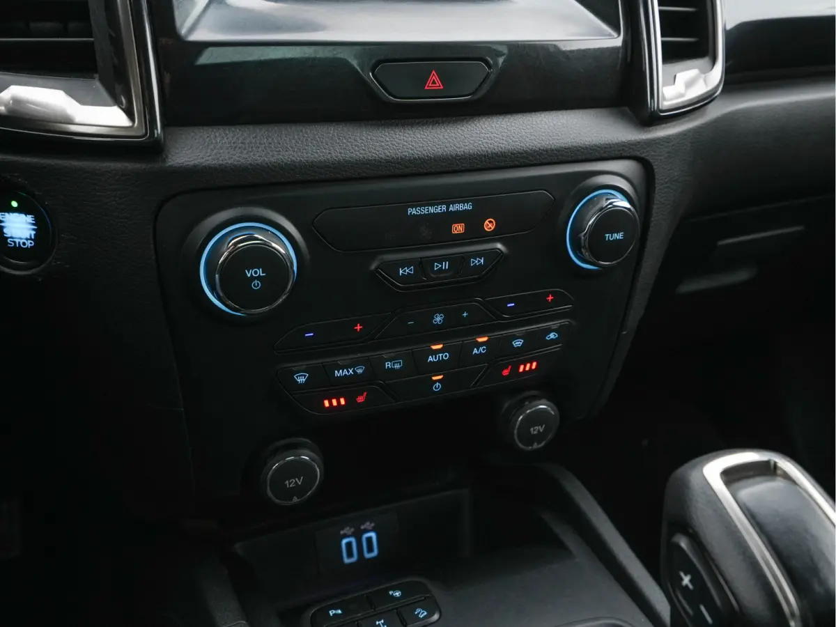 2.0 EcoBlue Wildtrak Supercab AWD Aut. *FULL-LED | LEATHER-ALCANTARA | ADAPTIVE-CRUISE | HEATED-COMFORTSEATS | CAMERA | KEYLESS | NAVI-FULLMAP | PRIVACY-GLASS | DAB+ | ECC | PDC | CRUISE | T