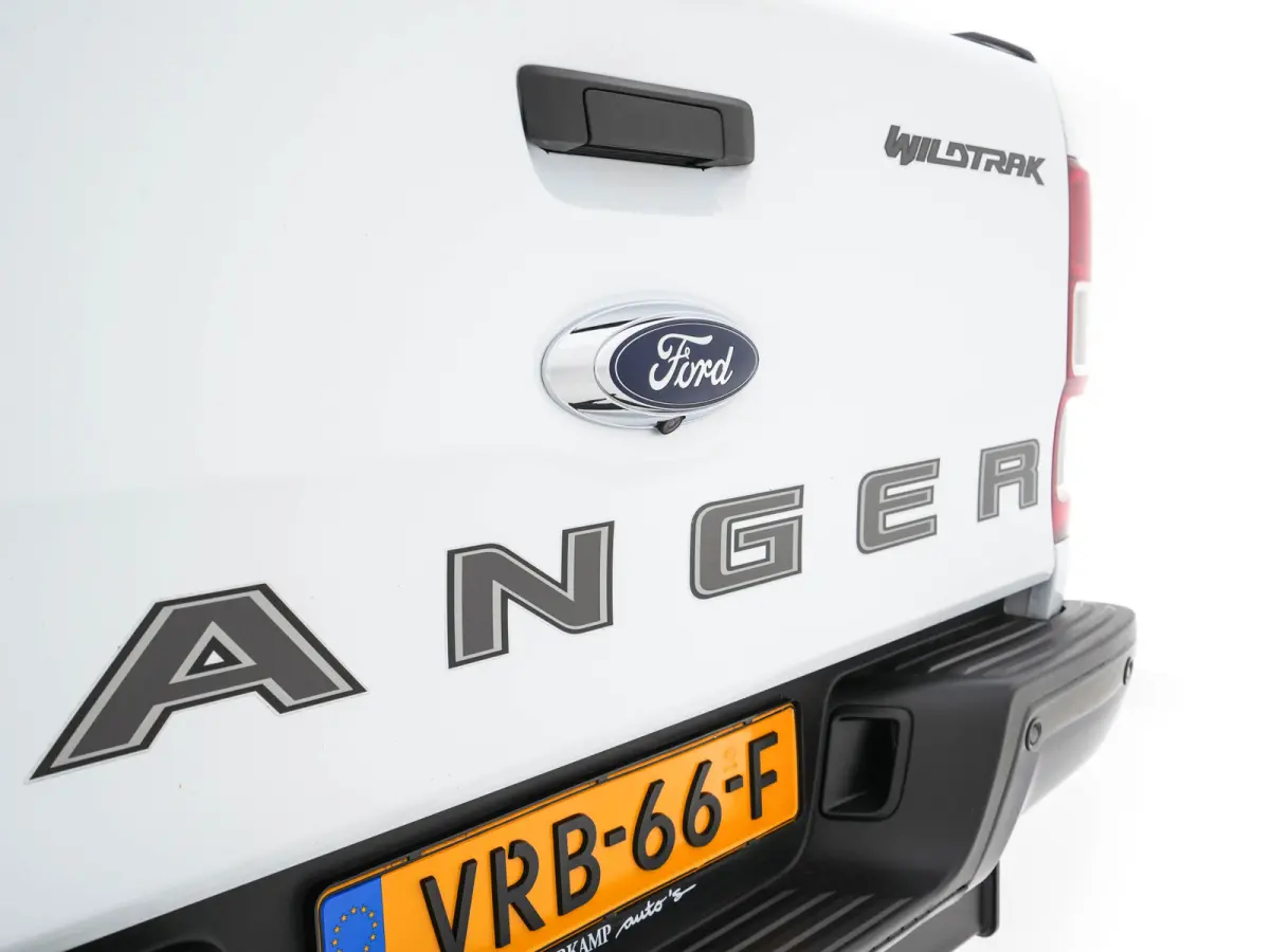 2.0 EcoBlue Wildtrak Supercab AWD Aut. *FULL-LED | LEATHER-ALCANTARA | ADAPTIVE-CRUISE | HEATED-COMFORTSEATS | CAMERA | KEYLESS | NAVI-FULLMAP | PRIVACY-GLASS | DAB+ | ECC | PDC | CRUISE | T