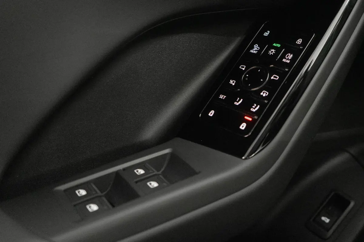 Quattro / S-line/ Top View/ B&O/ Panoramadak/ Trekhaak/ 100kWh Accu