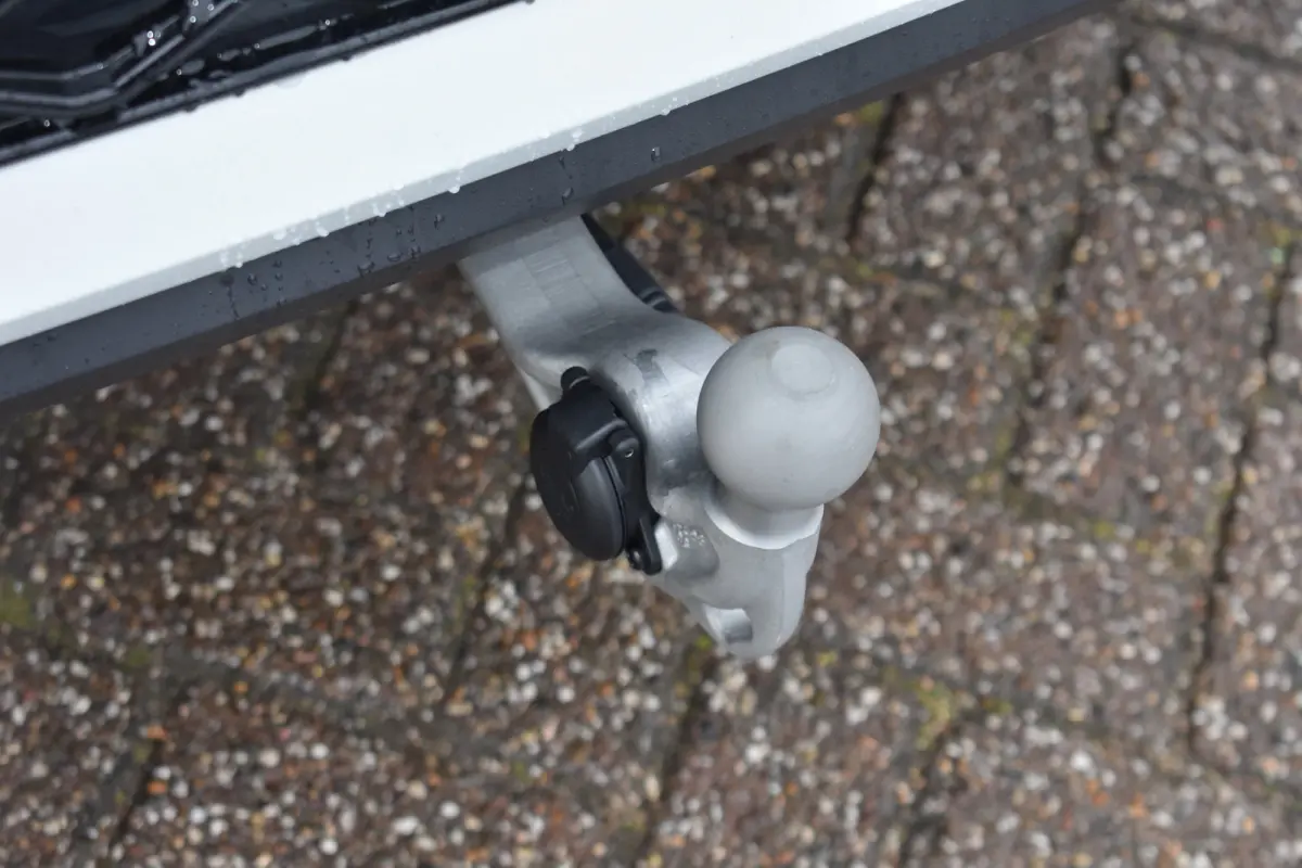 R-Line Edition | Trekhaak | 'App-Connect' draadloze smartphone integratie | Automatische afstandsregeling (Adaptive Cruise Control) | Buitenspiegels elektrisch instel-, verwarm- en inklapbaa