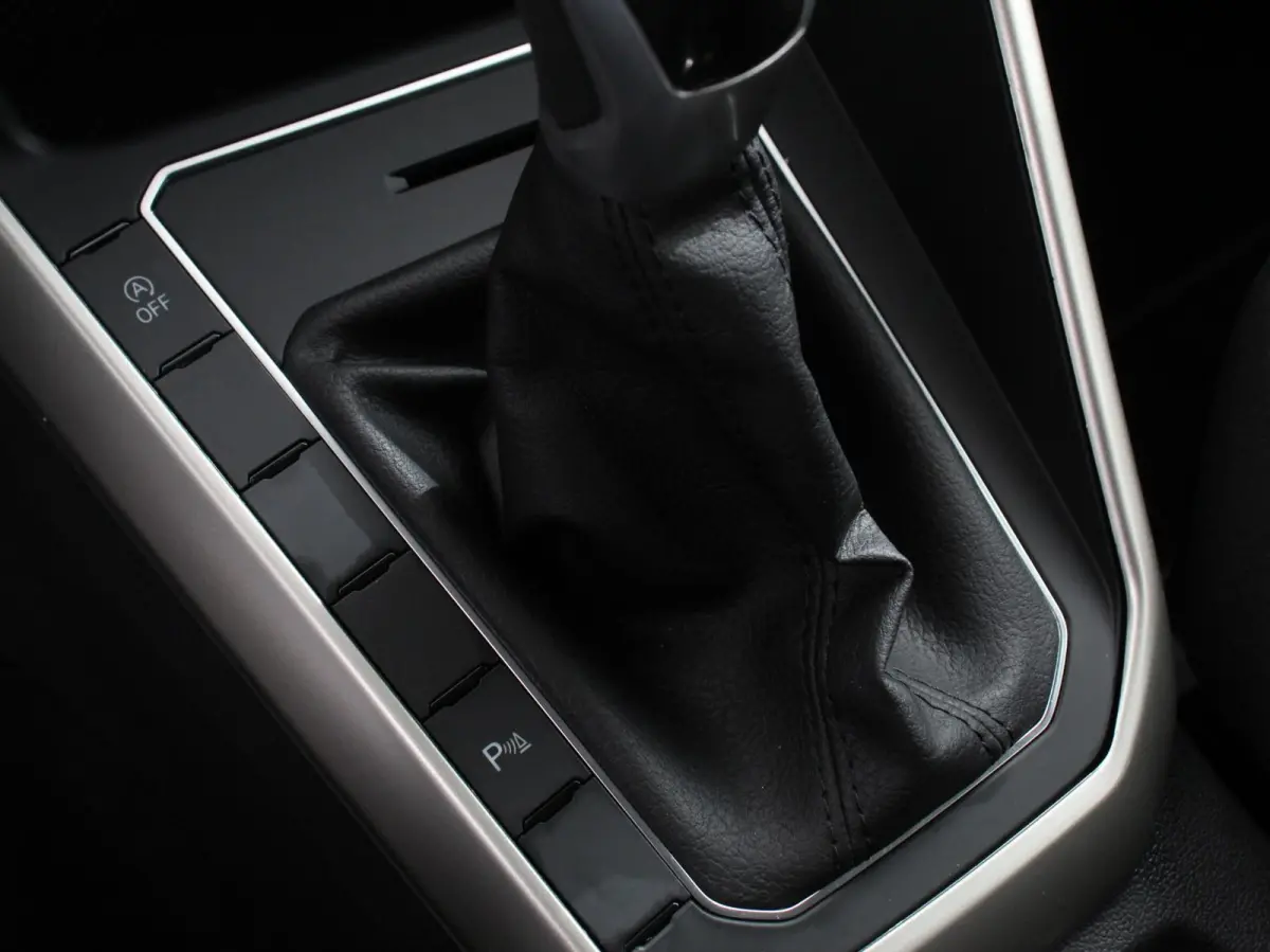1.0 TSI Move Navigatie App Connect / Android Auto / Apple Carplay Climate Control Parkeer sensoren Lichtmetalen Velgen Dab Digitale Cockpit