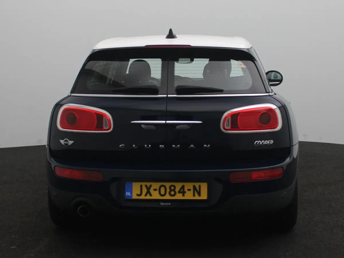 1.5 Cooper Business | Airconditioning | Cruise Control | Lichtmetalen Velgen | Navigatie |