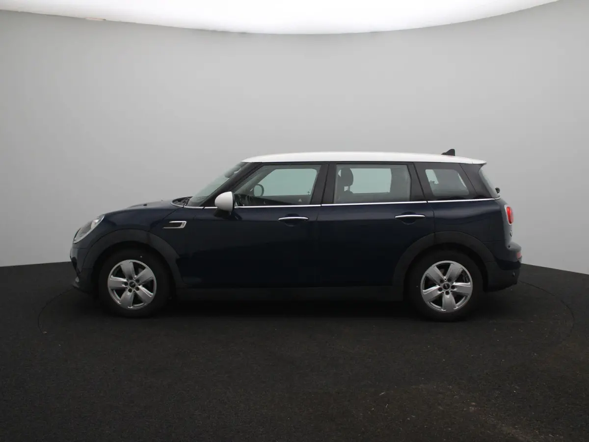 1.5 Cooper Business | Airconditioning | Cruise Control | Lichtmetalen Velgen | Navigatie |