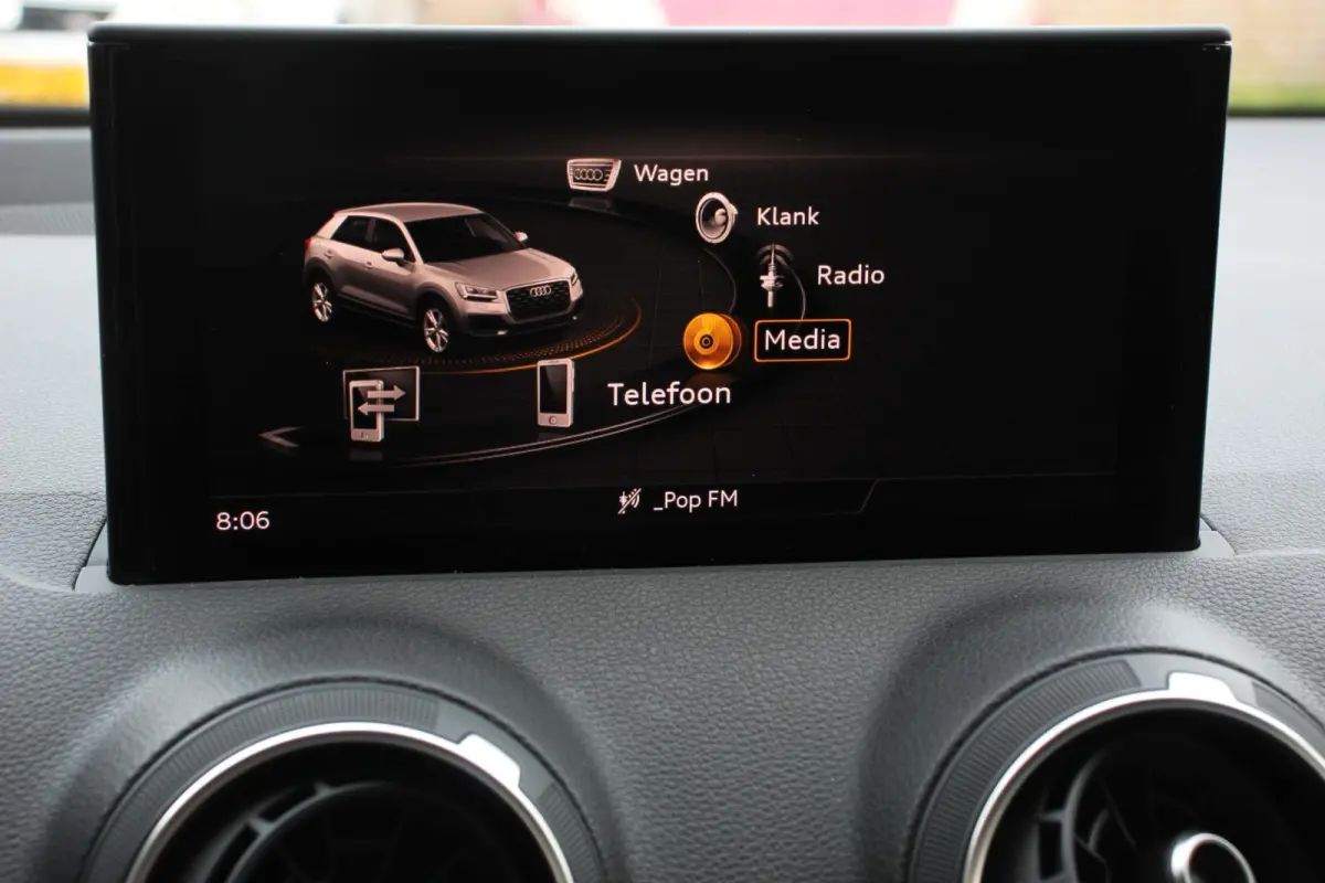 35 TFSI 150pk S-Tronic Prestige Navigatie Apple Carplay/Android Auto Camera Parkeersensoren Adaptive Cruise Control Stoelverwarming Climate Control Lichtmetalen velgen