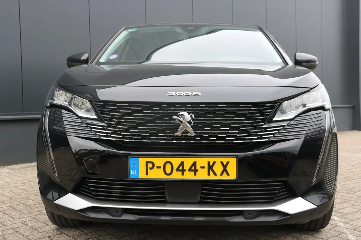 1.6 HYbrid 225 Blue Lease Allure | Navi | Trekhaak | Stoekverwarm. | Keyless Entry | Cruise control | PDC V+A | DAB |