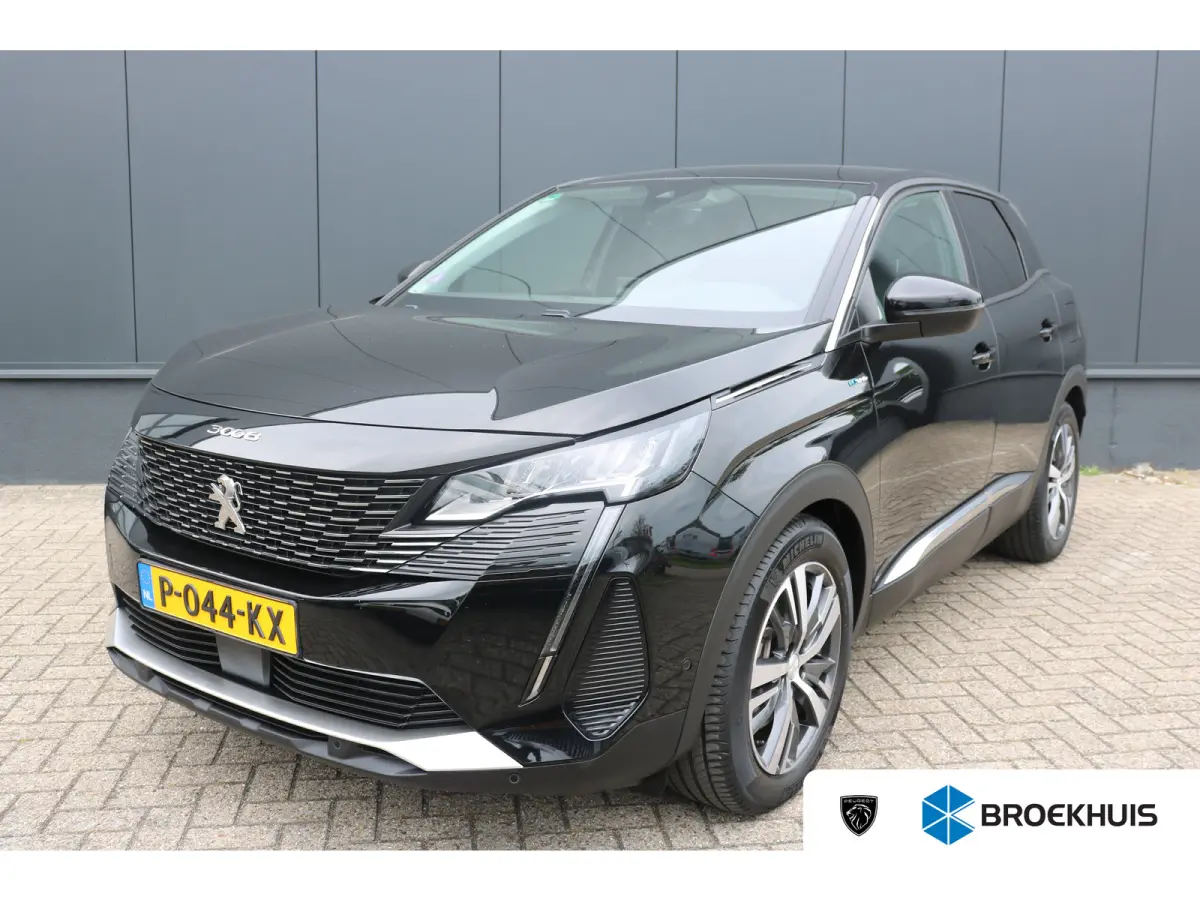 1.6 HYbrid 225 Blue Lease Allure | Navi | Trekhaak | Stoekverwarm. | Keyless Entry | Cruise control | PDC V+A | DAB |