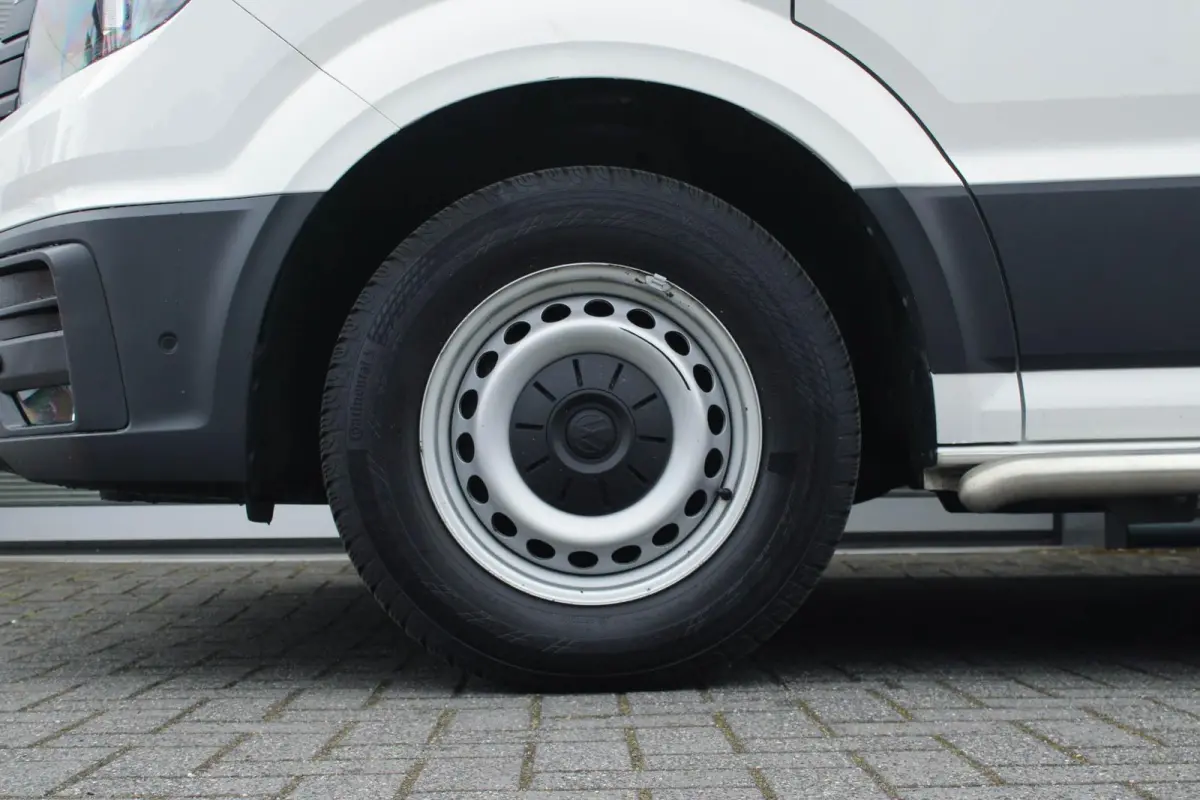 35 2.0 TDI 140pk L4H3 Highline EURO 6 | Achteruitrijcamera | Cruise Control | Imperiaal | Side Assist | Trekhaak