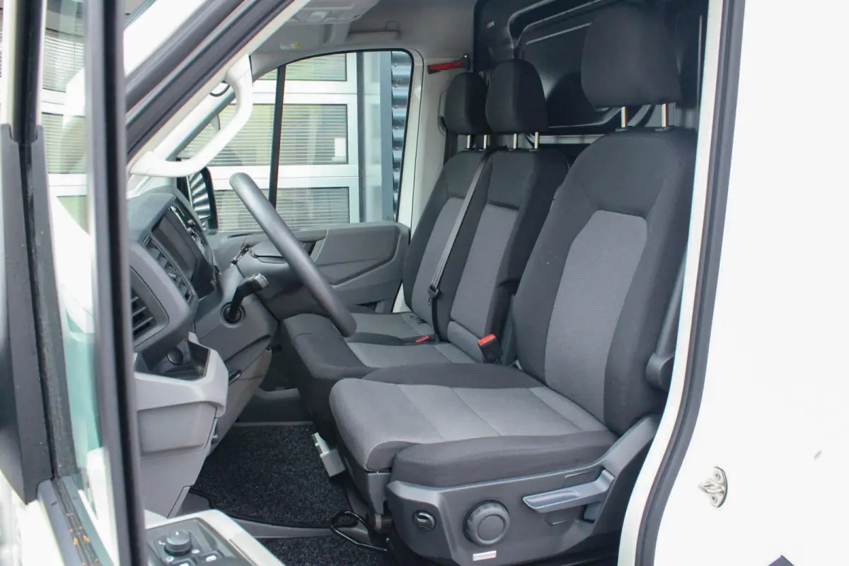 35 2.0 TDI 140pk L4H3 Highline EURO 6 | Achteruitrijcamera | Cruise Control | Imperiaal | Side Assist | Trekhaak