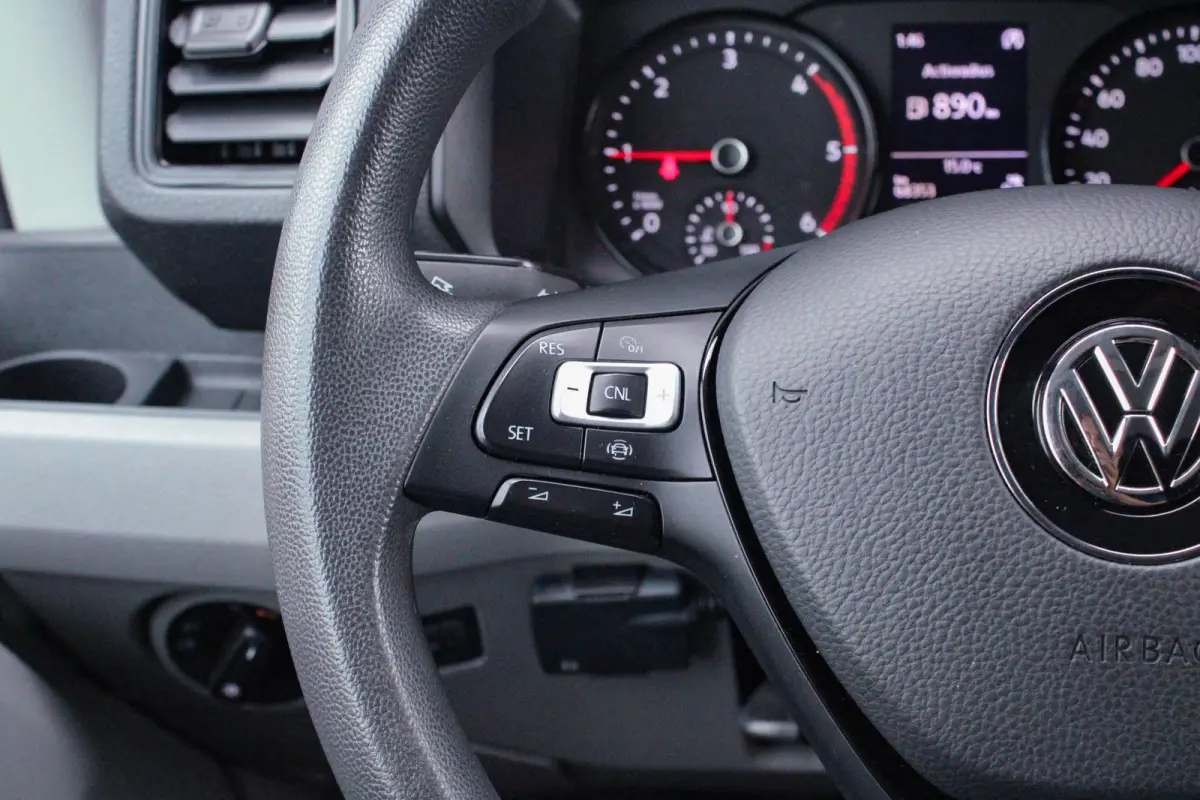 35 2.0 TDI 140pk L4H3 Highline EURO 6 | Achteruitrijcamera | Cruise Control | Imperiaal | Side Assist | Trekhaak