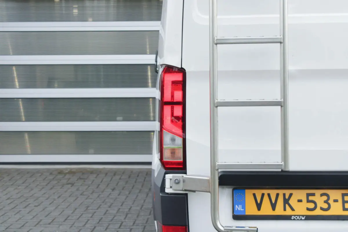 35 2.0 TDI 140pk L4H3 Highline EURO 6 | Achteruitrijcamera | Cruise Control | Imperiaal | Side Assist | Trekhaak