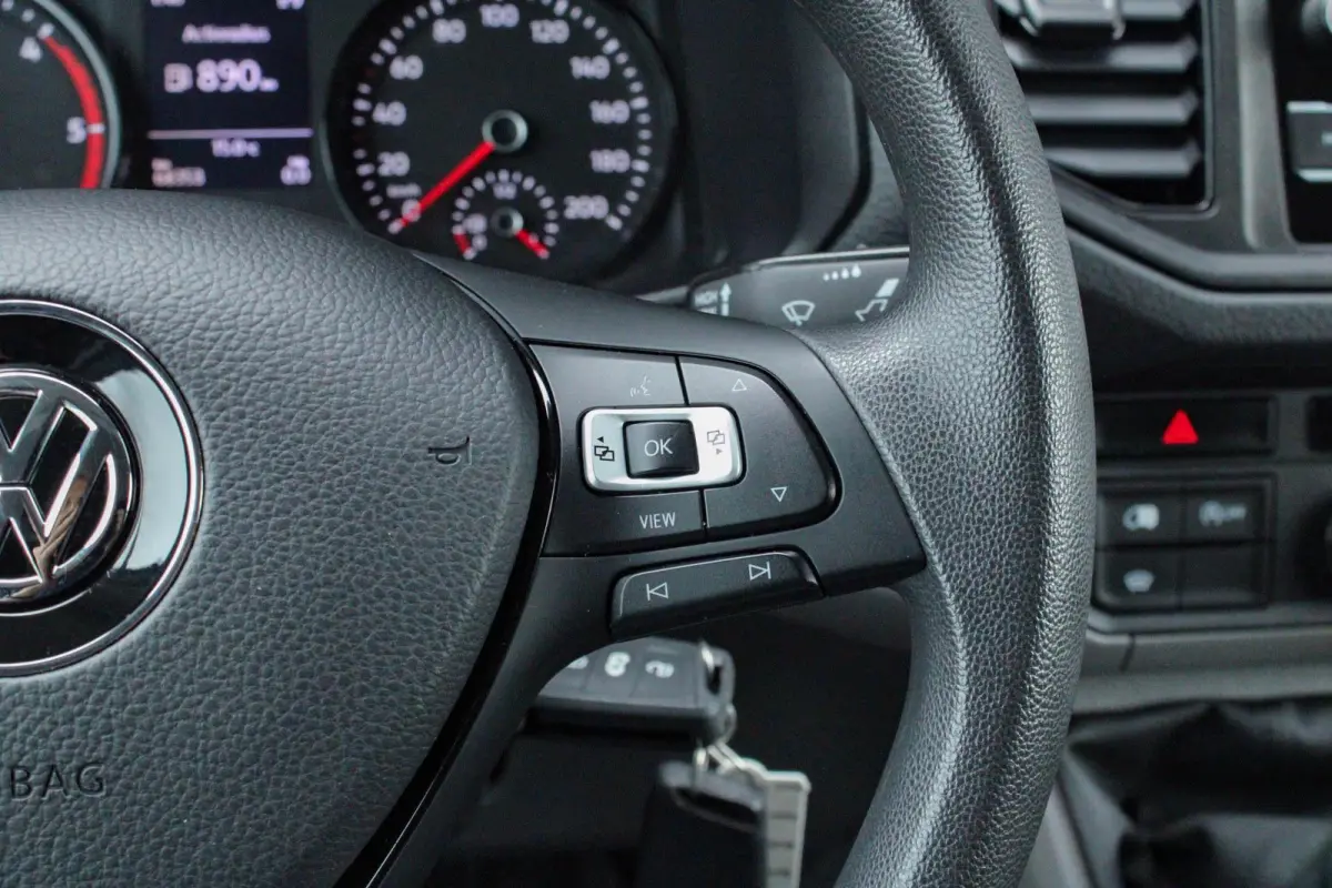 35 2.0 TDI 140pk L4H3 Highline EURO 6 | Achteruitrijcamera | Cruise Control | Imperiaal | Side Assist | Trekhaak
