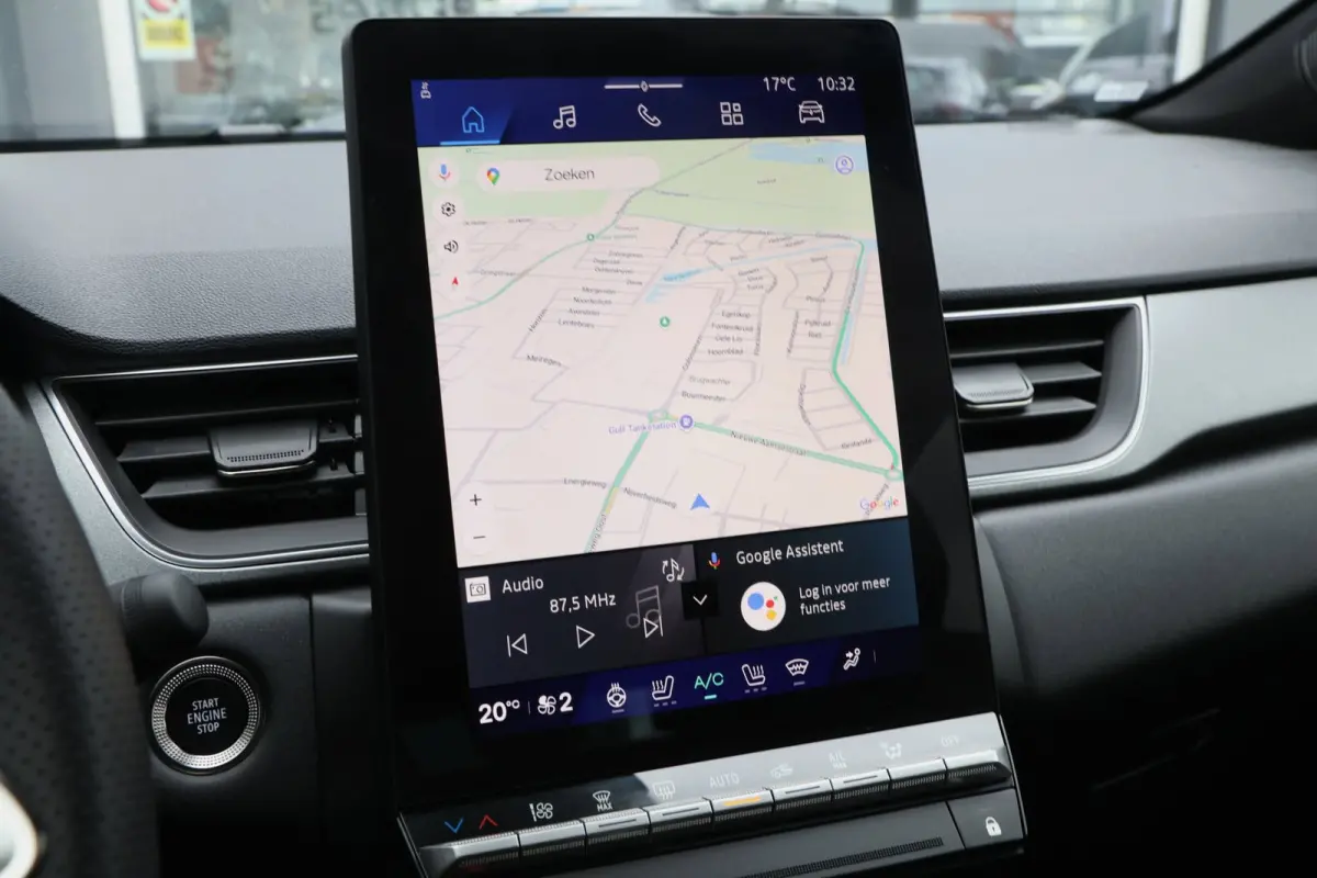 1.3 mild hybrid 140 EDC techno Winterpakket 4 seizoenen banden