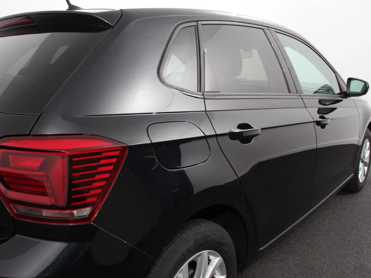 1.0 TSI 110pk Highline Navigatie Apple Carplay/Android Auto Parkeersensoren Stoelverwarming Ledverlichting Getinte ramen Climate Control