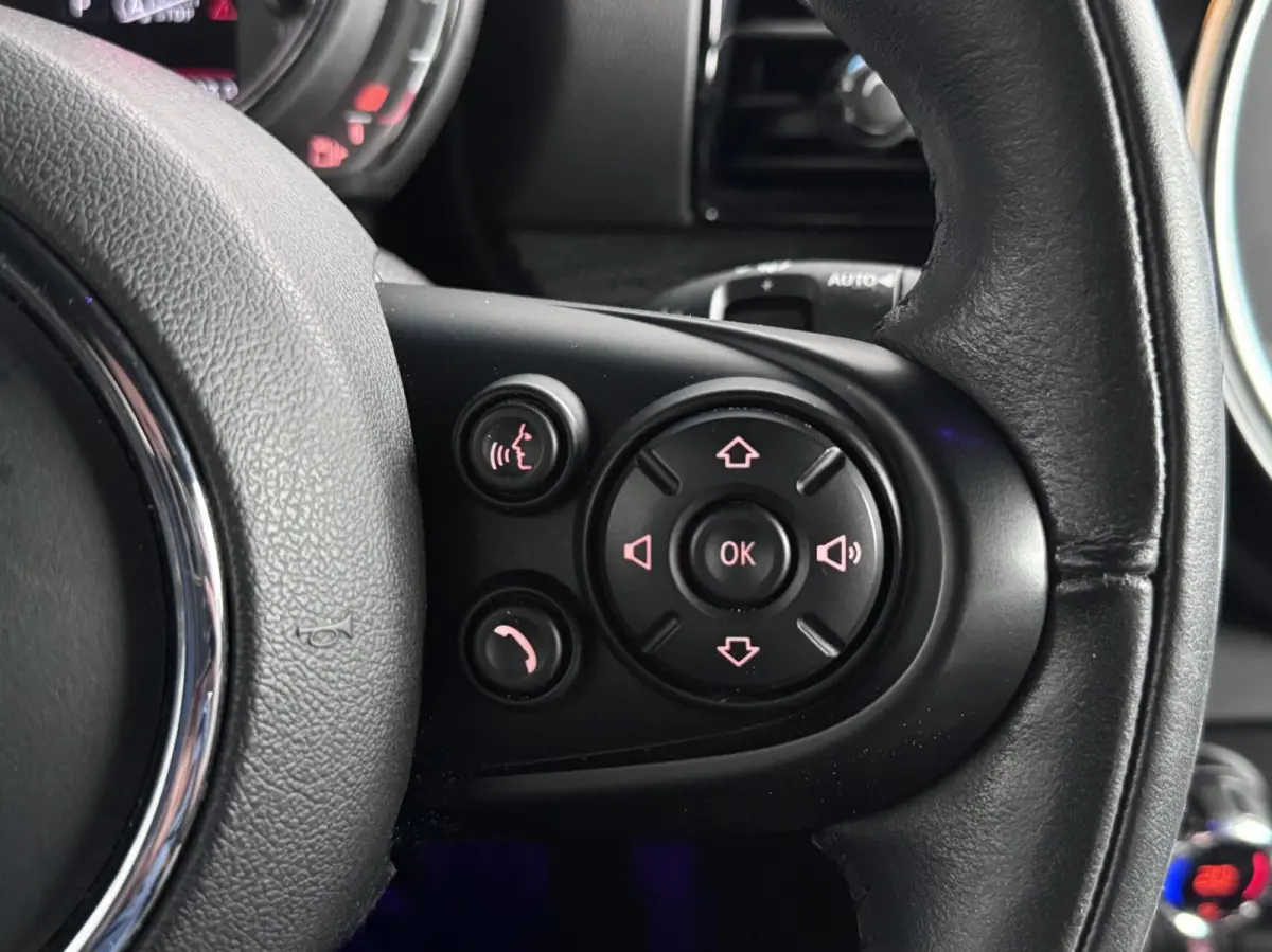 1.5 AUTOMAAT|DEALEROH|LED|CARPLAY|INDIAN RED