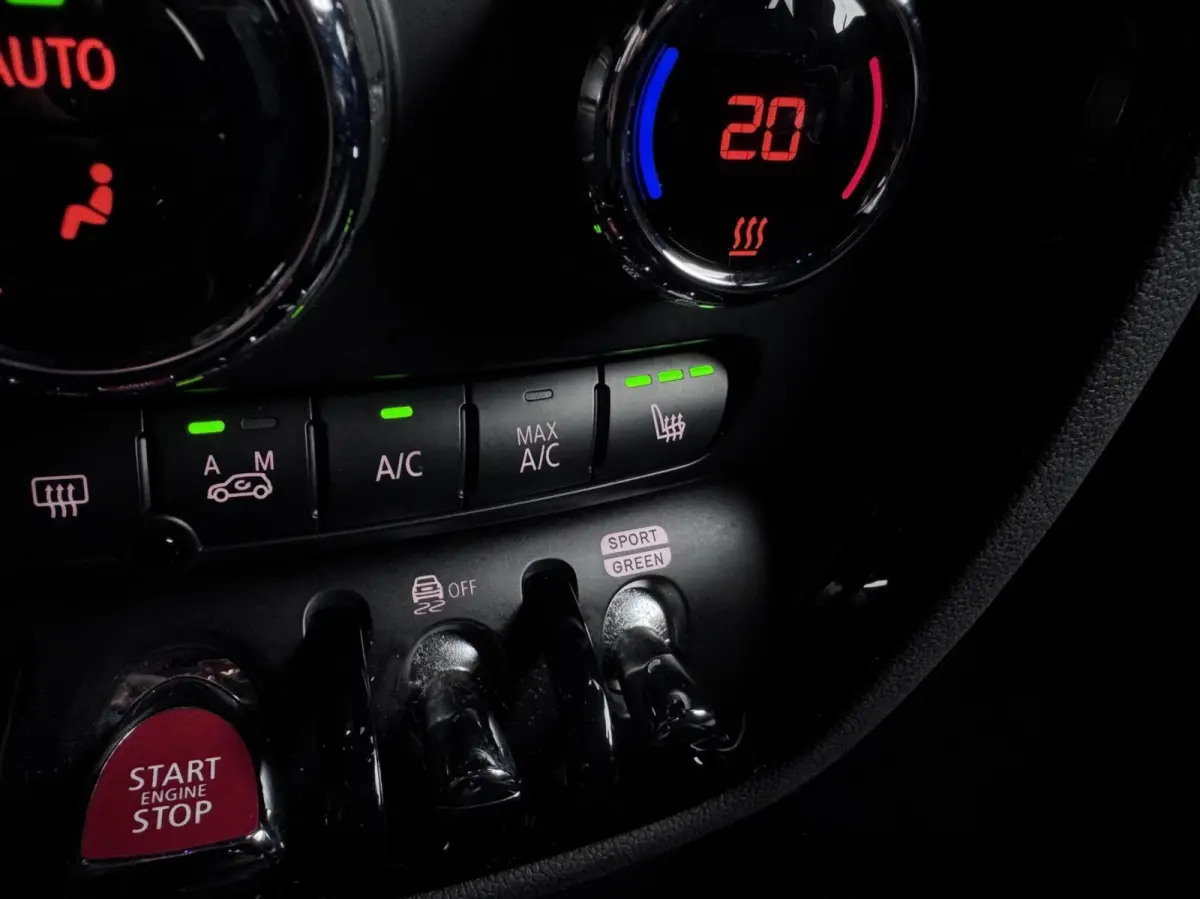 1.5 AUTOMAAT|DEALEROH|LED|CARPLAY|INDIAN RED