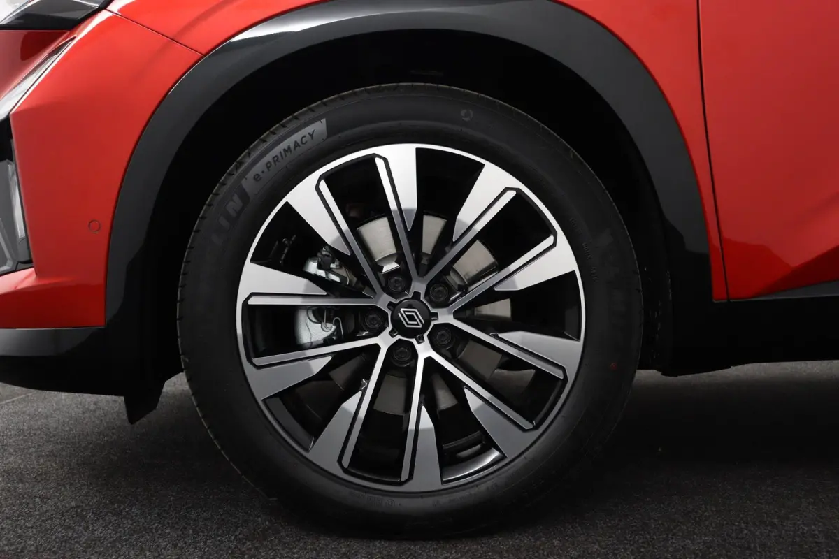 techno full hybrid E-Tech 200 | Pack Comfort |