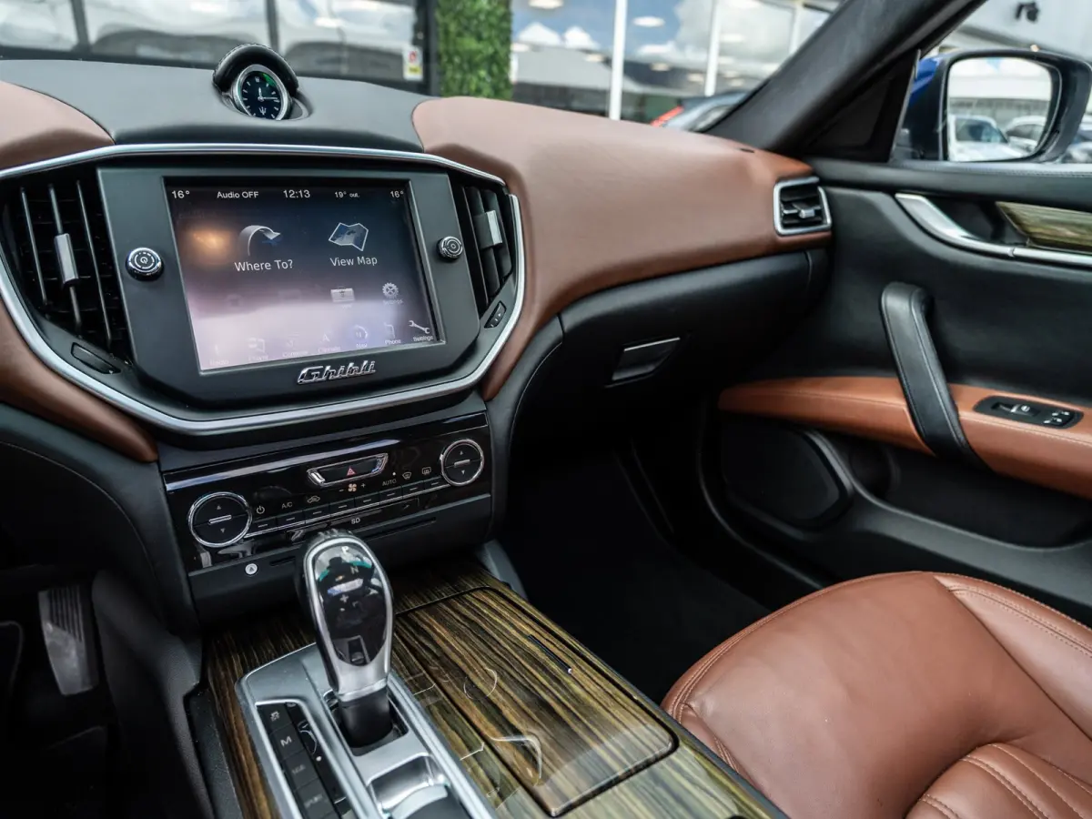 3.0 S Q4 410PK | Shuifdak | Vol Leder | Alcantara