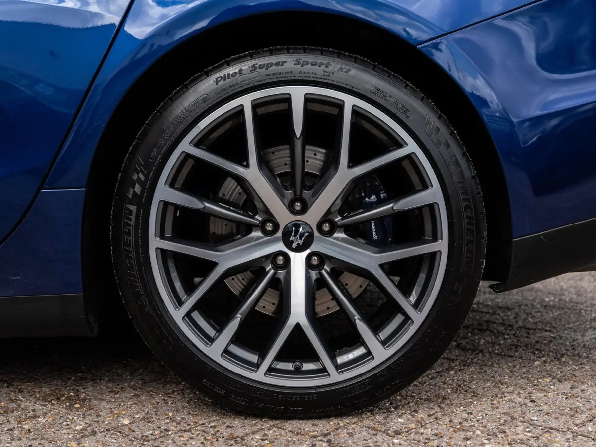 3.0 S Q4 410PK | Shuifdak | Vol Leder | Alcantara