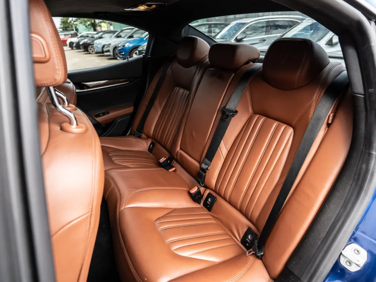3.0 S Q4 410PK | Shuifdak | Vol Leder | Alcantara