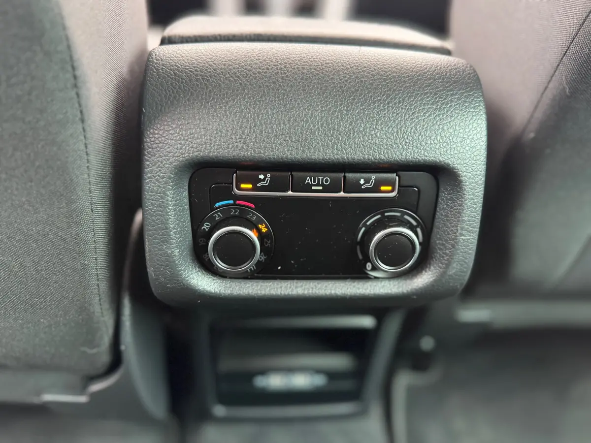 1.4 TSI Exclusive Autom,7 Persoons,stoelverwarming,carplay/navigatie
