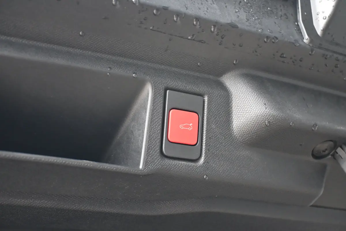 1.2 Turbo Hybrid Business Edition DEMO-DEAL! | Navigatie | Stoel/Stuurverwarming | Achteruitrijcamera | Comfortstoelen | !!