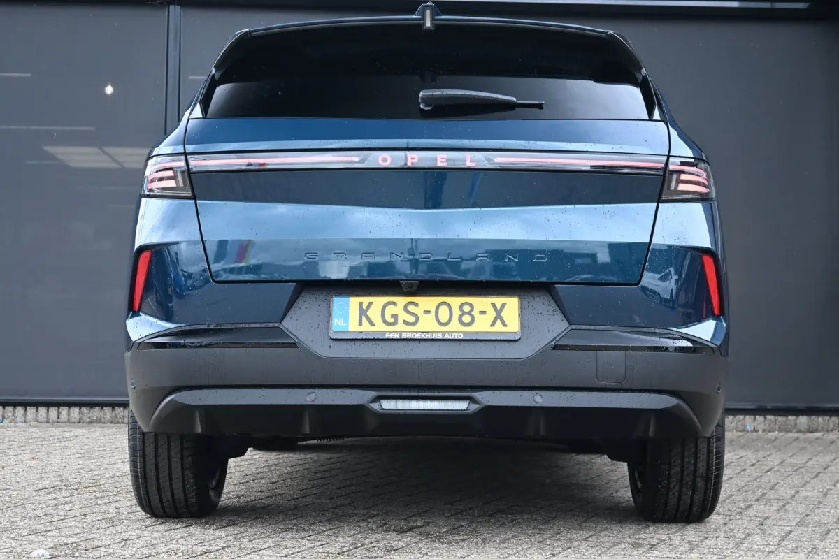 1.2 Turbo Hybrid Business Edition DEMO-DEAL! | Navigatie | Stoel/Stuurverwarming | Achteruitrijcamera | Comfortstoelen | !!