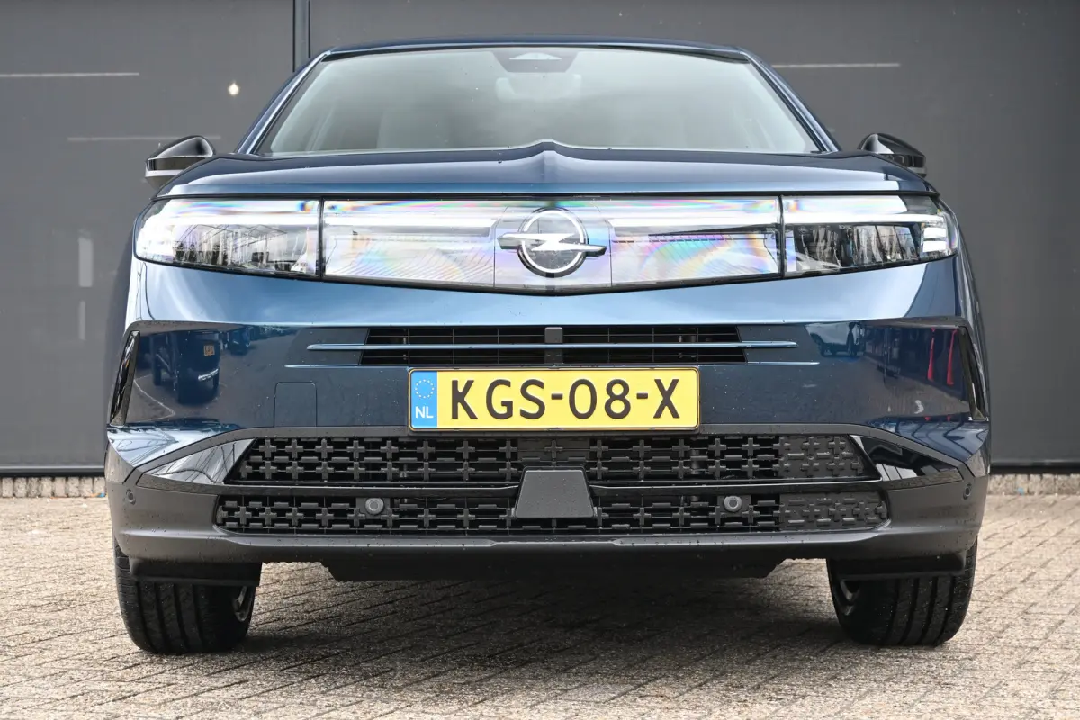 1.2 Turbo Hybrid Business Edition DEMO-DEAL! | Navigatie | Stoel/Stuurverwarming | Achteruitrijcamera | Comfortstoelen | !!