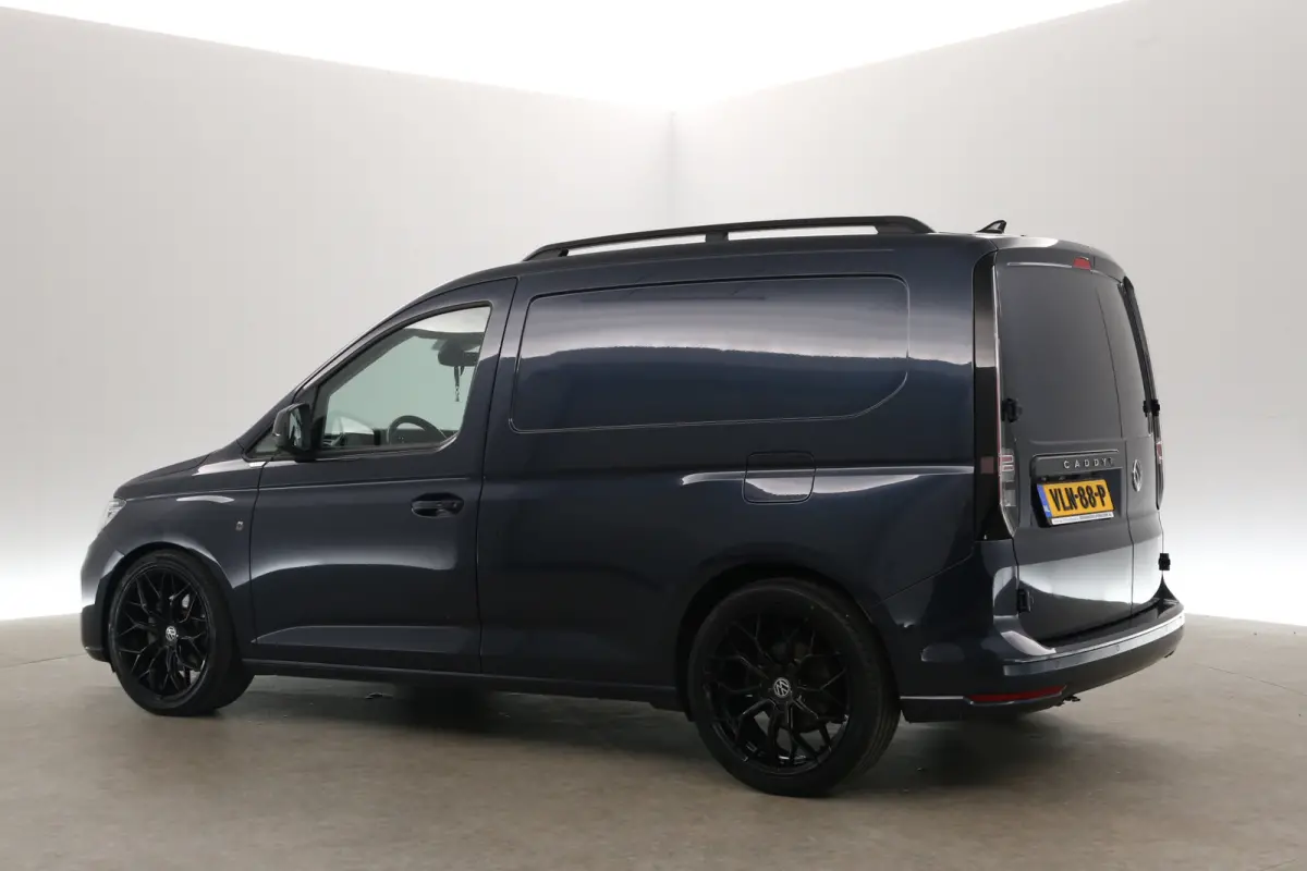 2.0 TDI 123PK 1st Edition | Automaat | Airco | Camera | 19" LMV | Cruise | Virtual | Carplay