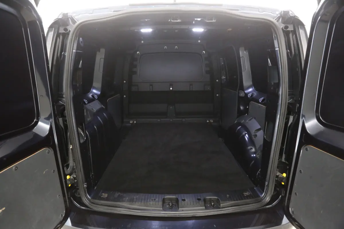 2.0 TDI 123PK 1st Edition | Automaat | Airco | Camera | 19" LMV | Cruise | Virtual | Carplay
