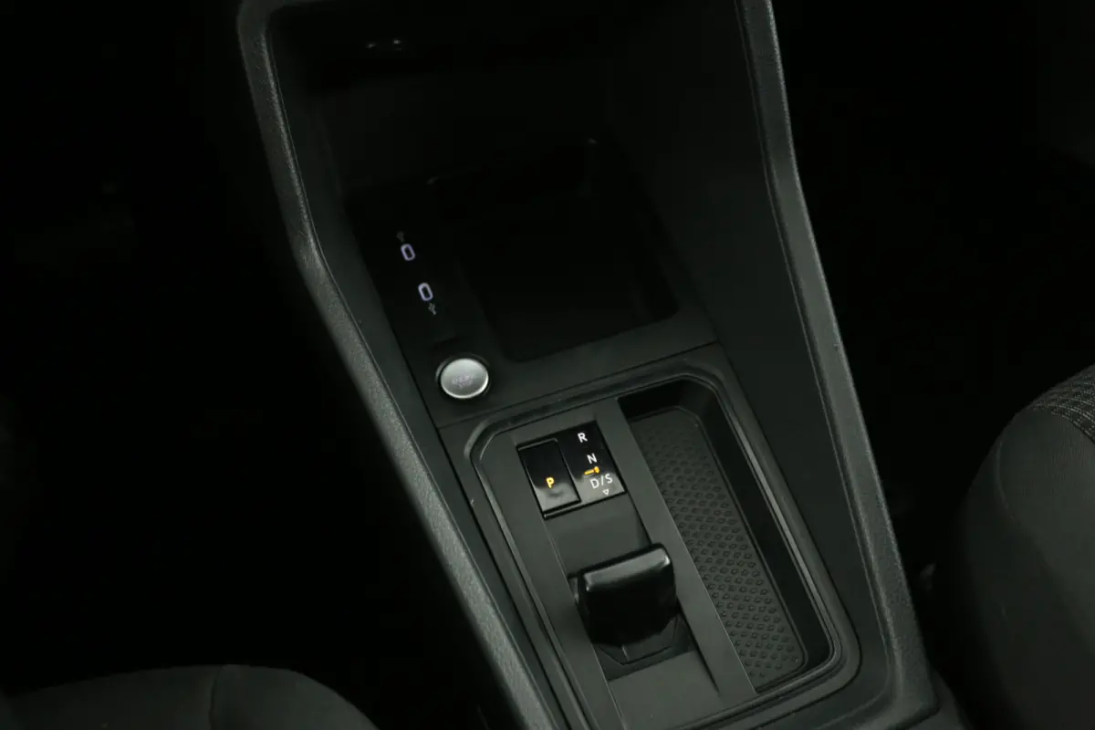 2.0 TDI 123PK 1st Edition | Automaat | Airco | Camera | 19" LMV | Cruise | Virtual | Carplay