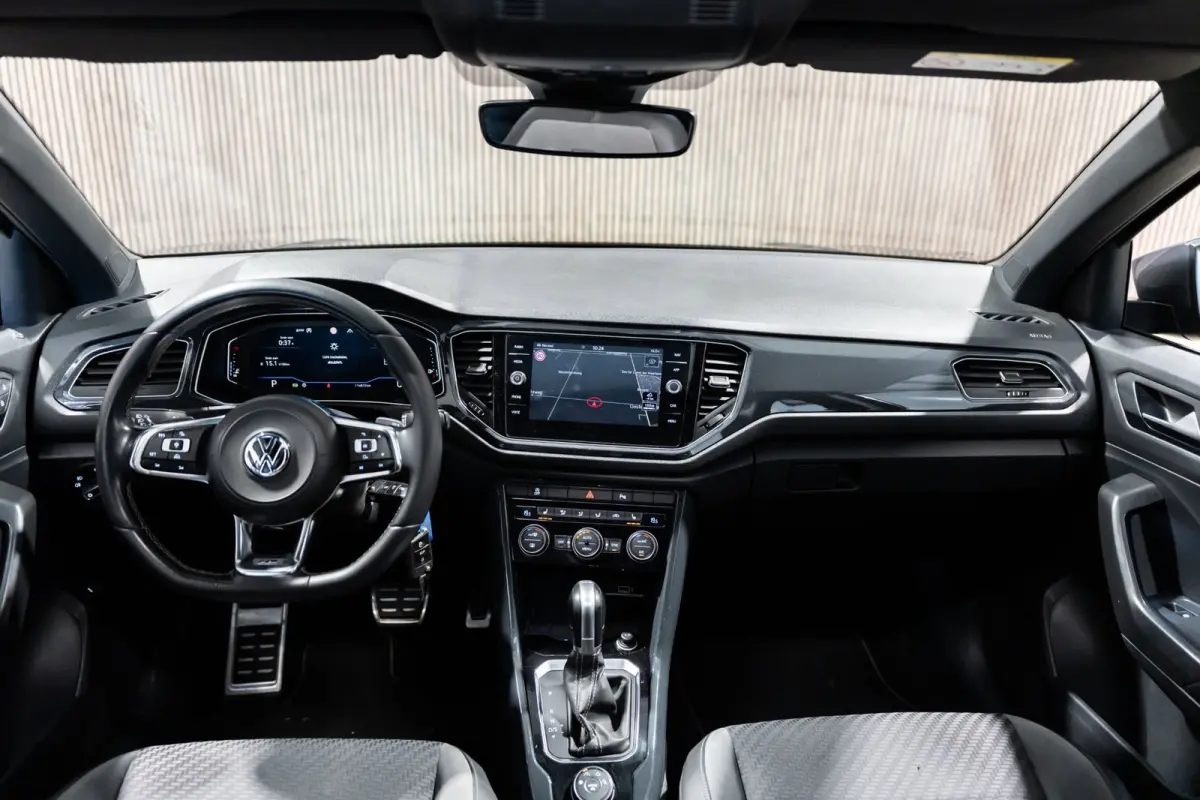 2.0 TSI 4Motion DSG R-Line Pano Navi Camera