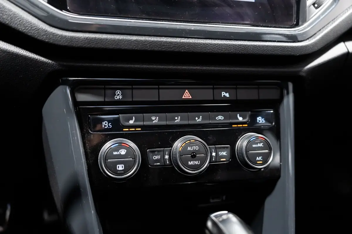 2.0 TSI 4Motion DSG R-Line Pano Navi Camera