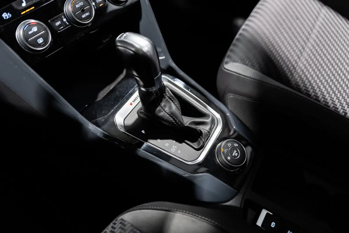 2.0 TSI 4Motion DSG R-Line Pano Navi Camera