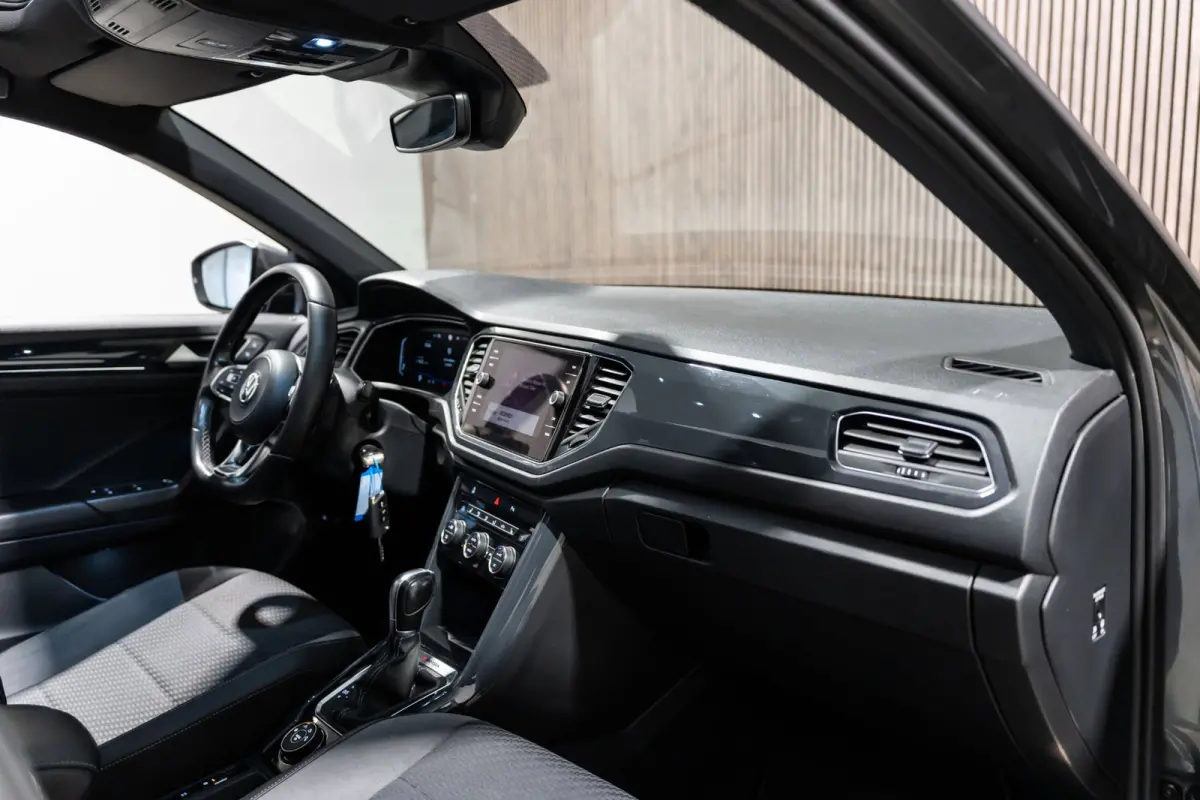 2.0 TSI 4Motion DSG R-Line Pano Navi Camera