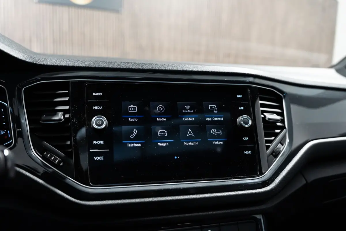 2.0 TSI 4Motion DSG R-Line Pano Navi Camera