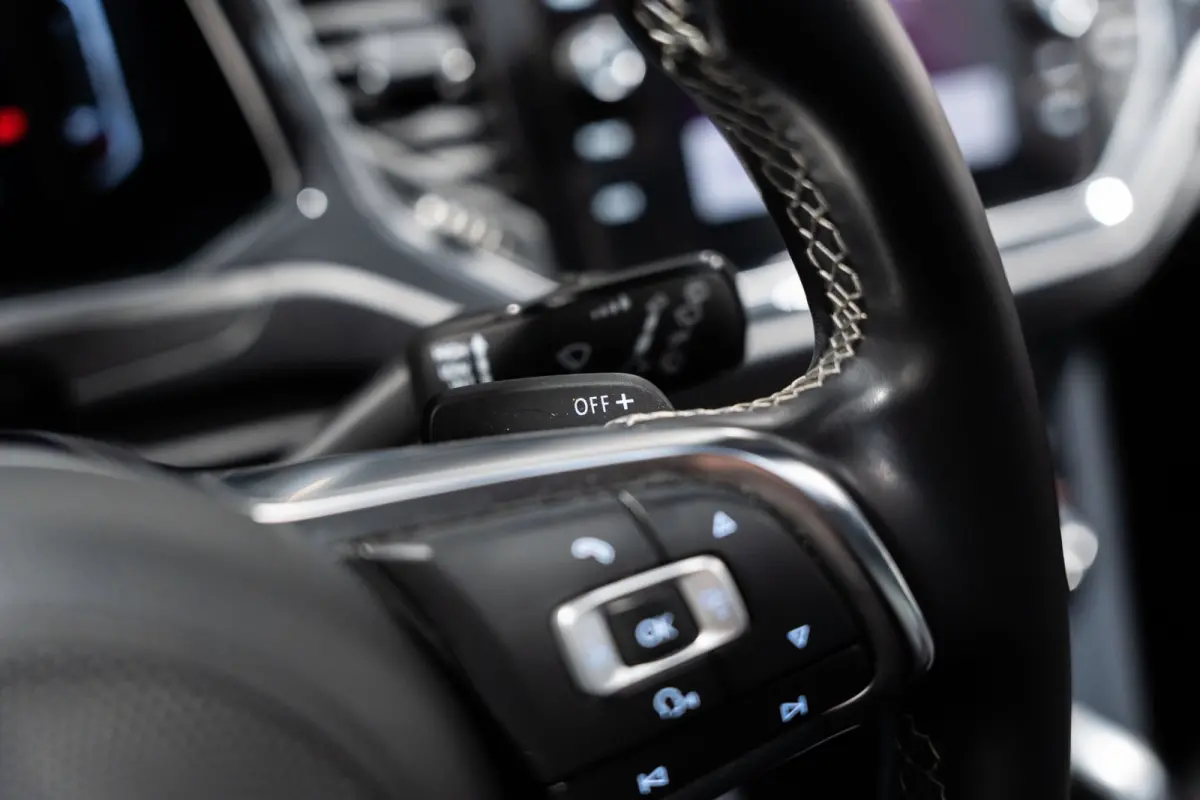 2.0 TSI 4Motion DSG R-Line Pano Navi Camera