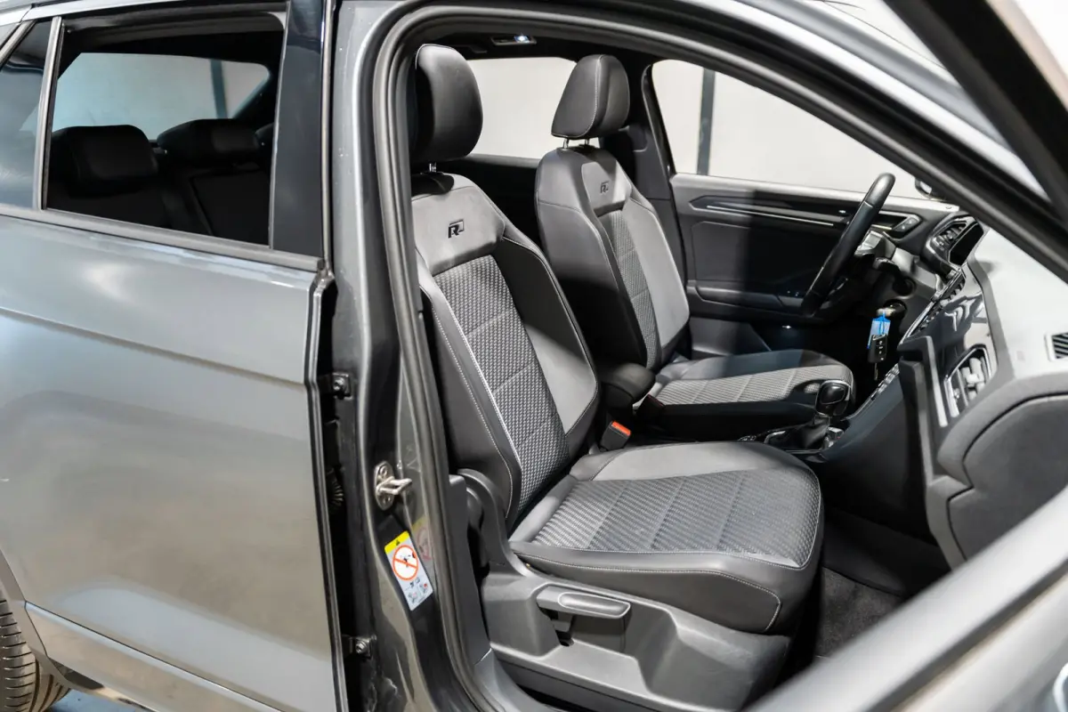 2.0 TSI 4Motion DSG R-Line Pano Navi Camera