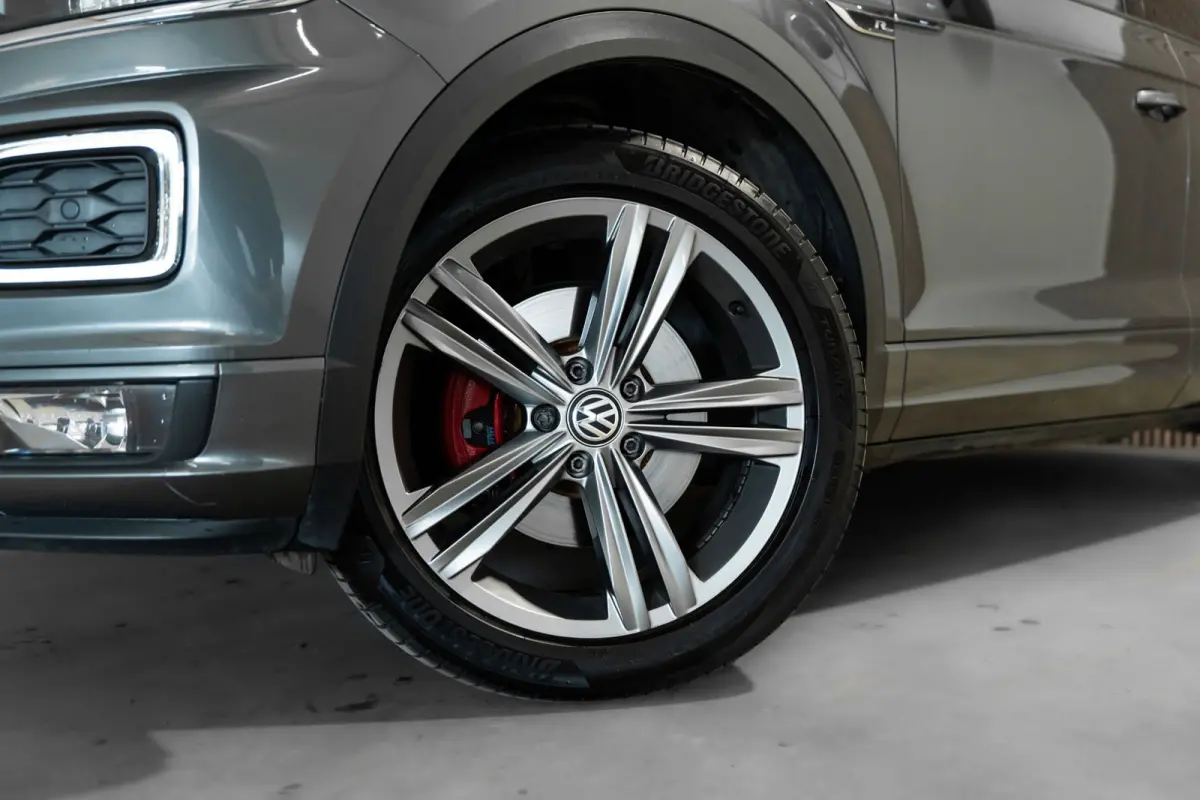 2.0 TSI 4Motion DSG R-Line Pano Navi Camera