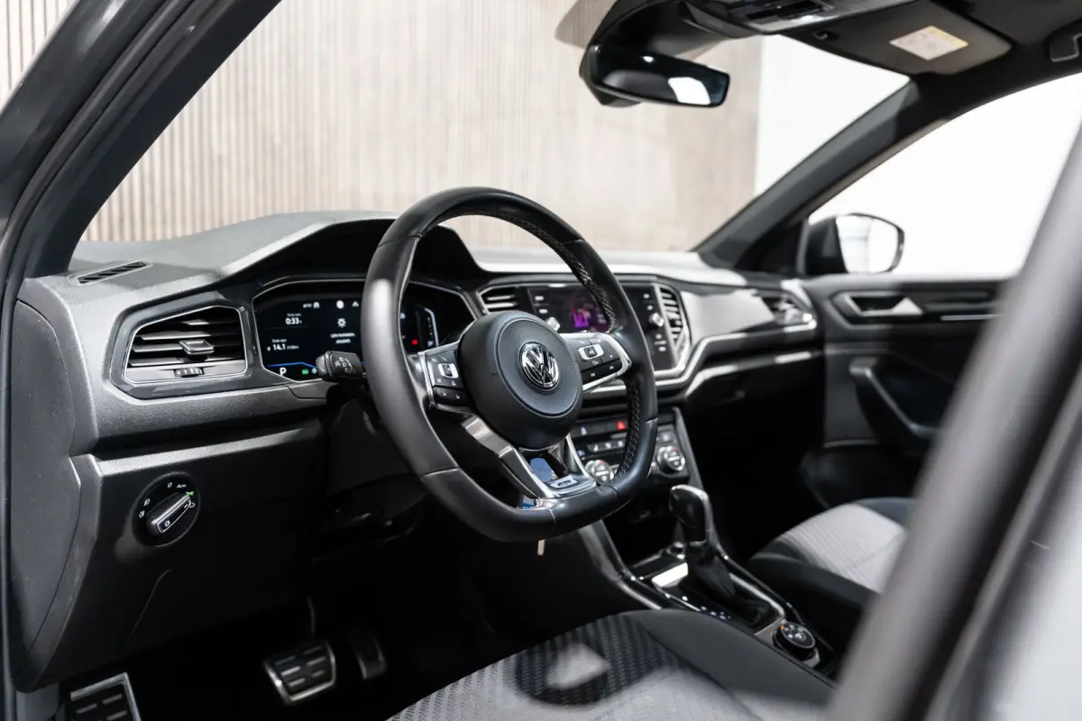 2.0 TSI 4Motion DSG R-Line Pano Navi Camera