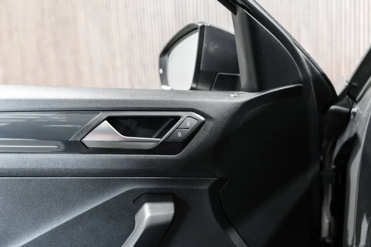 2.0 TSI 4Motion DSG R-Line Pano Navi Camera