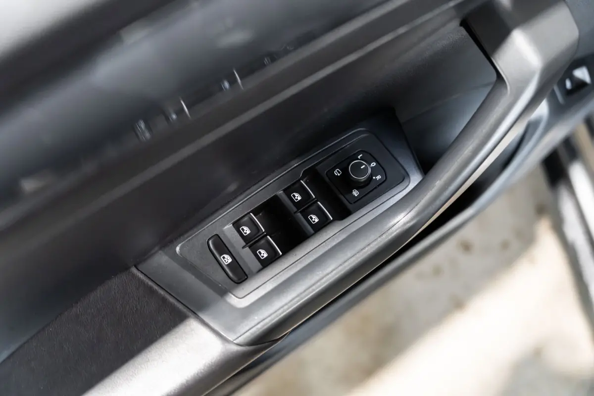 2.0 TSI 4Motion DSG R-Line Pano Navi Camera
